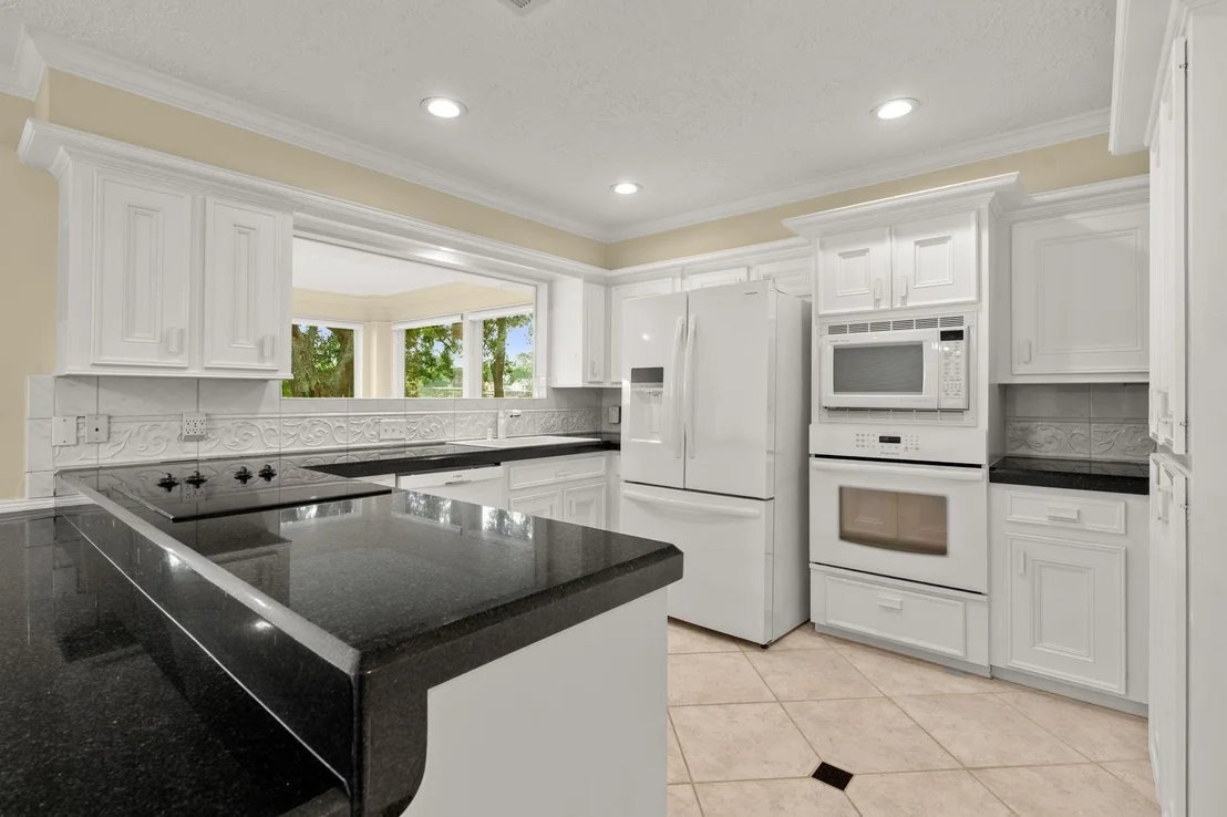 Photo of 154 Lakeside Drive