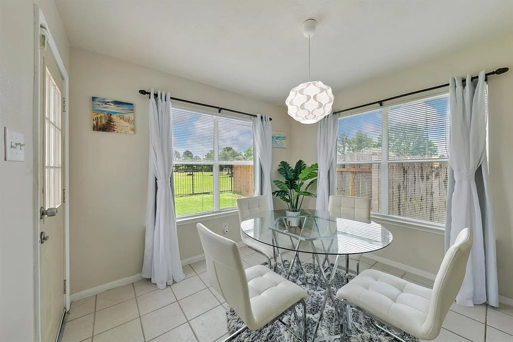 Photo of 4618 Plum Forest Road