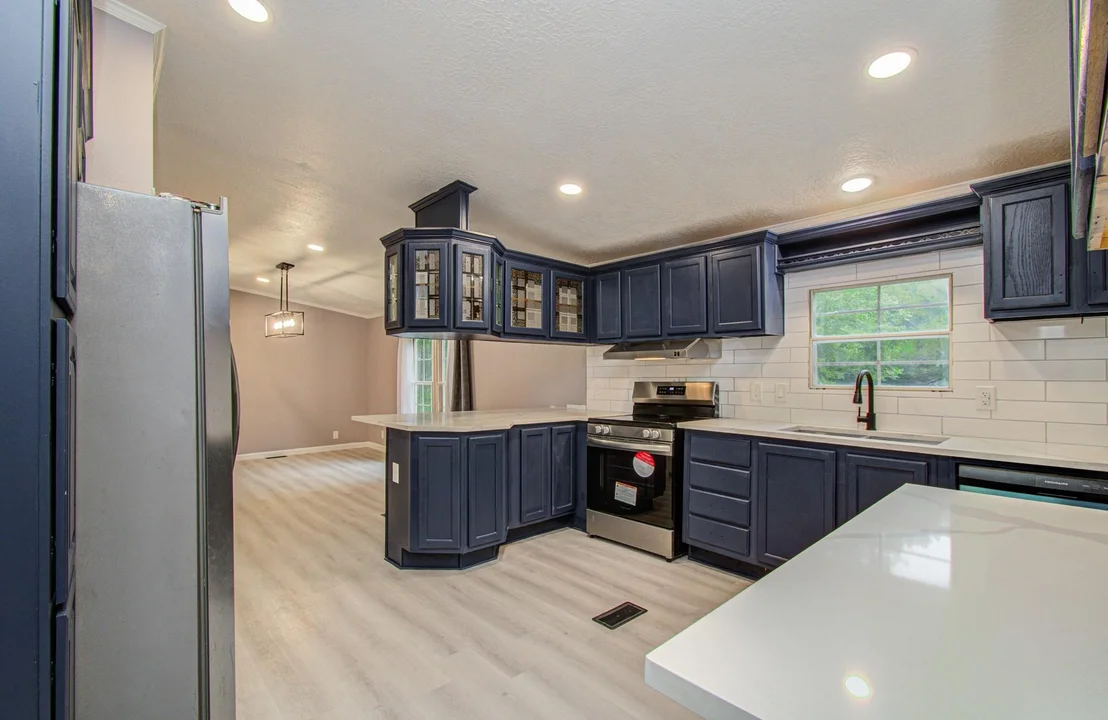 Photo of 272 Lone Pine Drive