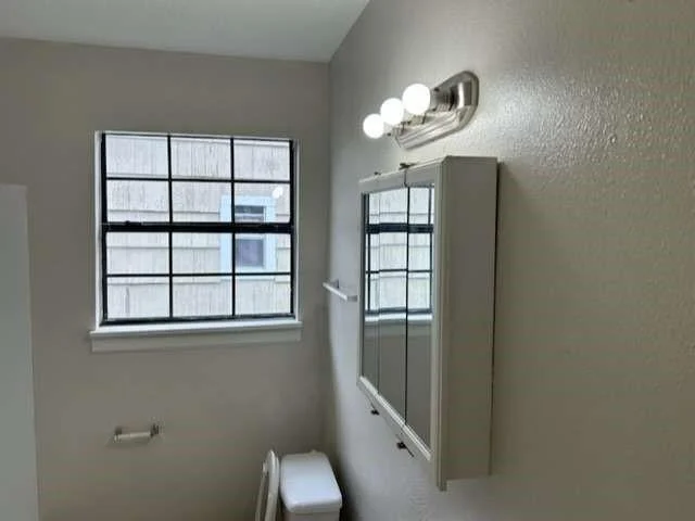 Photo of 1022 W 8th Street
