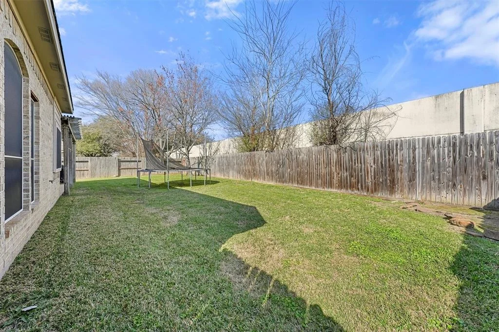 Photo of 6719 Walnut Square
