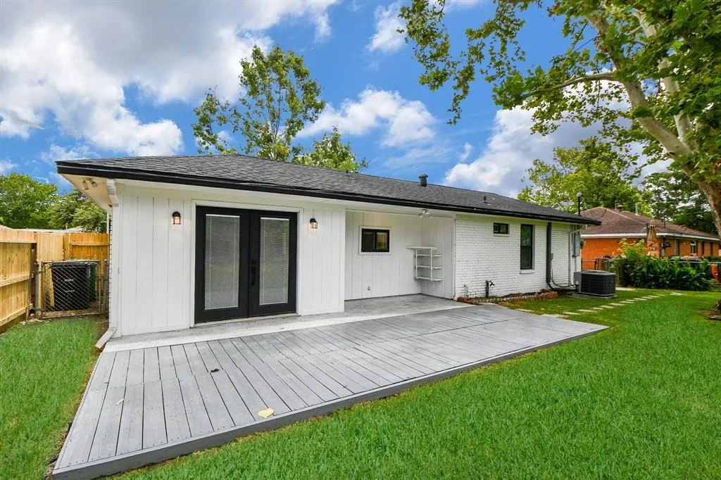 Photo of 9427 Springmont Drive