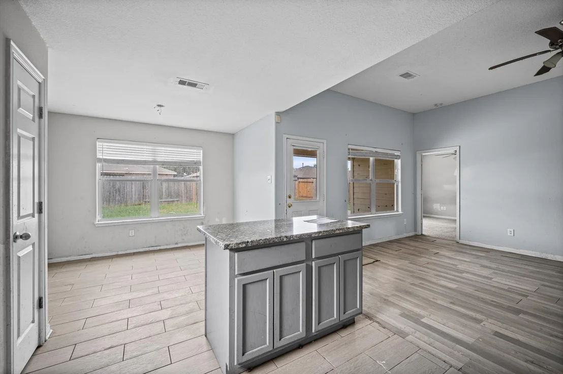 Photo of 907 Marigold Road