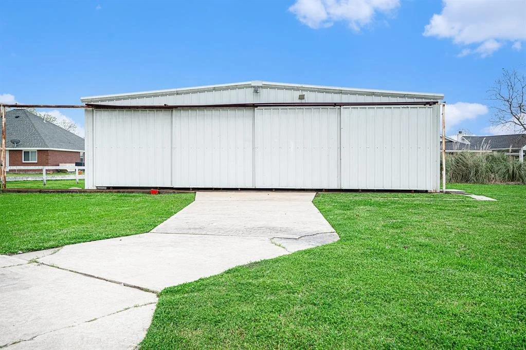 Photo of 4206 Lawrence Road