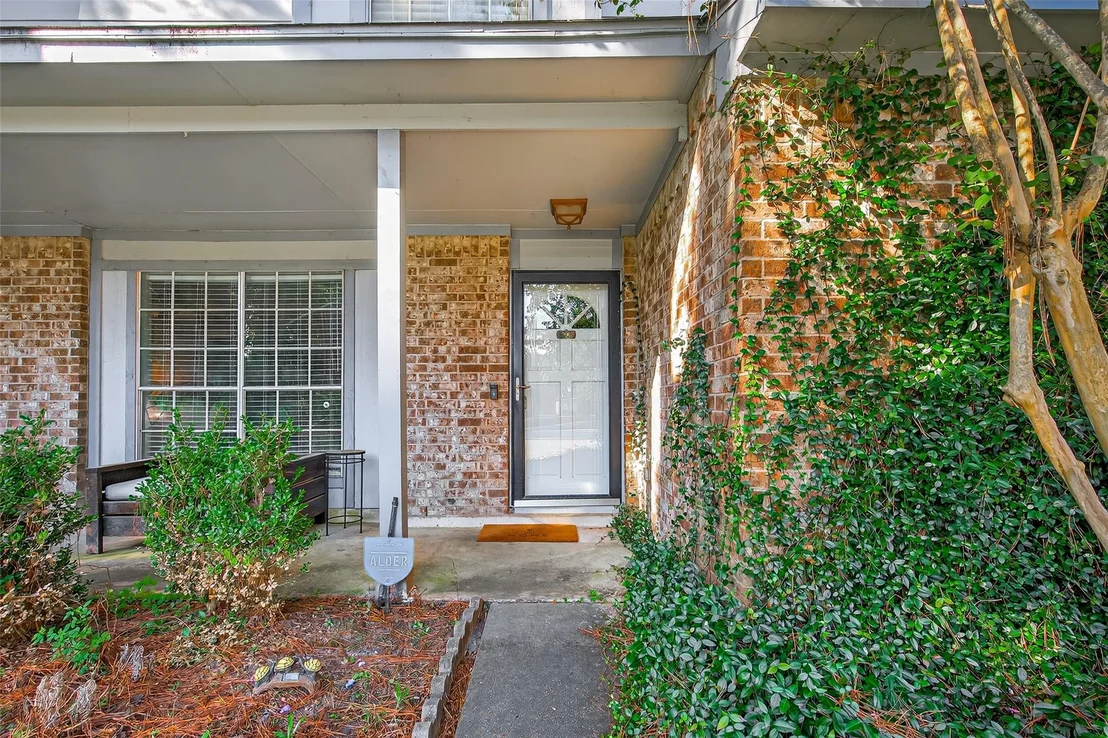 Photo of 2901 Maple Knoll Drive