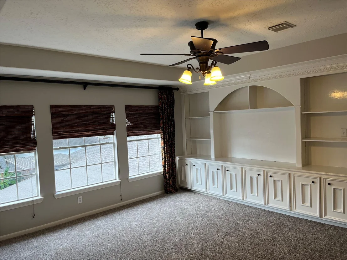 Photo of 6507 Stone Briar Drive