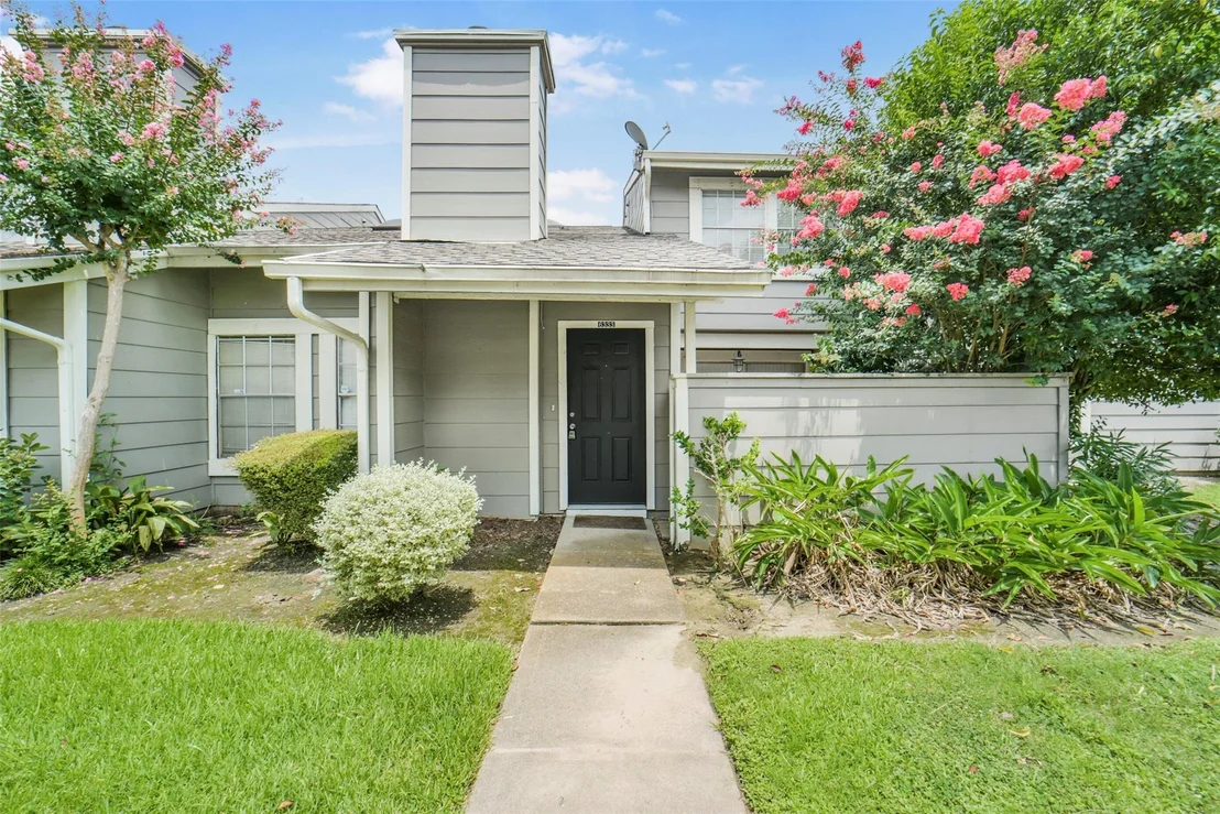 Photo of 6333 Shadow Tree Drive
