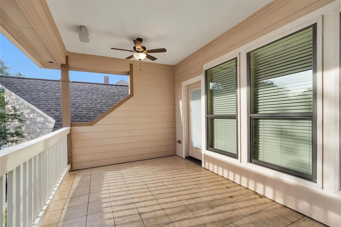 Photo of 3347 Torrey Pines Drive