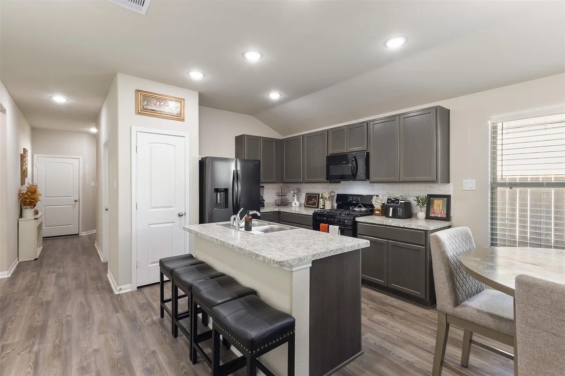 Photo of 5307 Basquiat Drive
