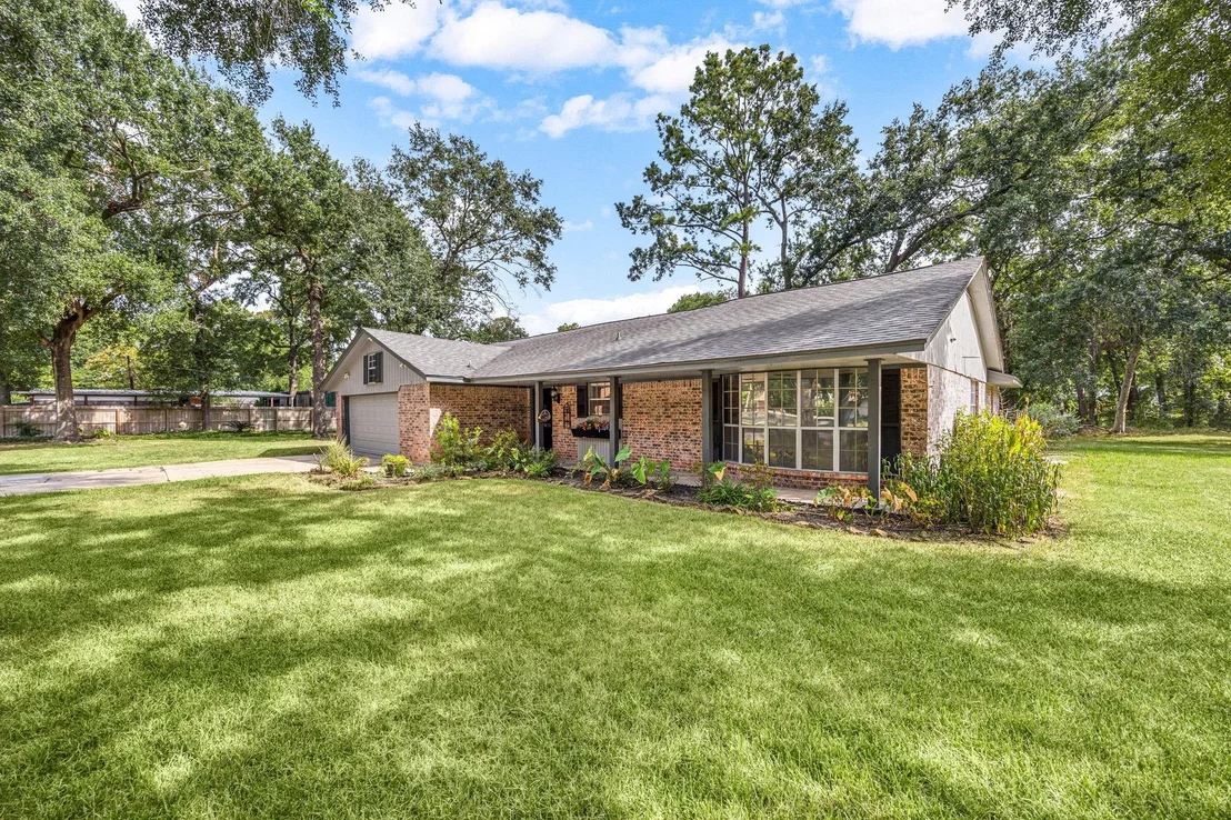 Photo of 19811 Sagging Oaks Drive