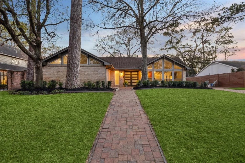 Photo of 10031 Briar Drive