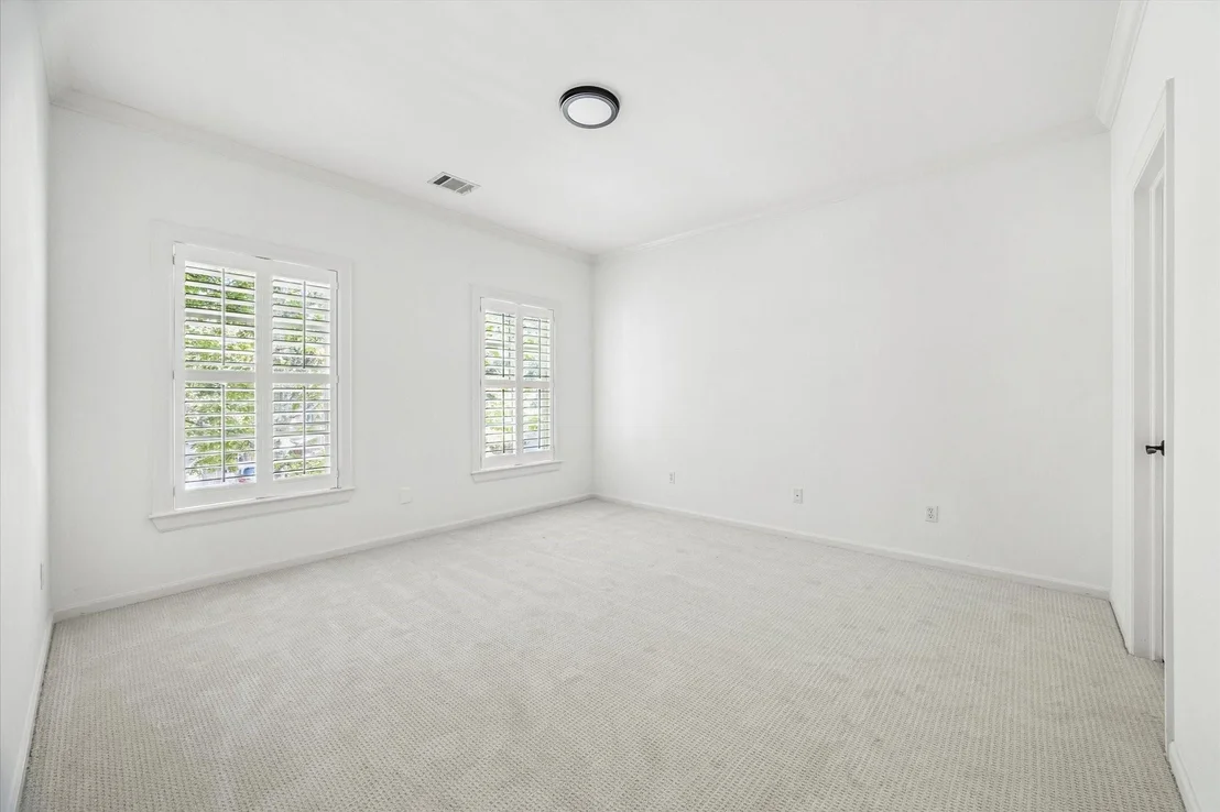 Photo of 6106 Fordham Street