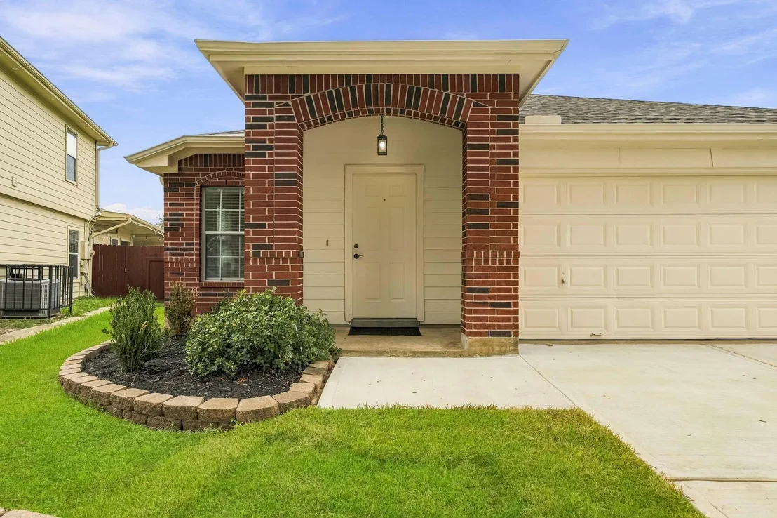 Photo of 18151 Sorrell Oaks Circle