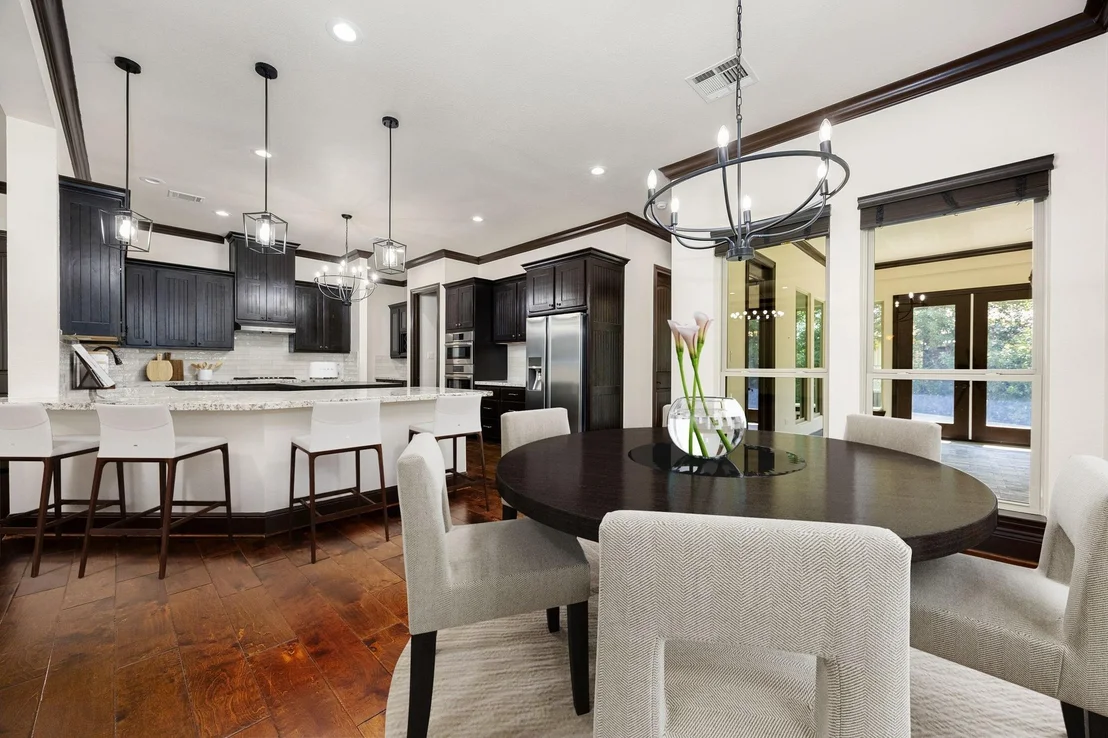 Photo of 8989 Stone Oak Drive