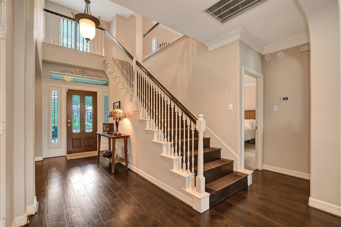 Photo of 15918 Lake Loop Drive