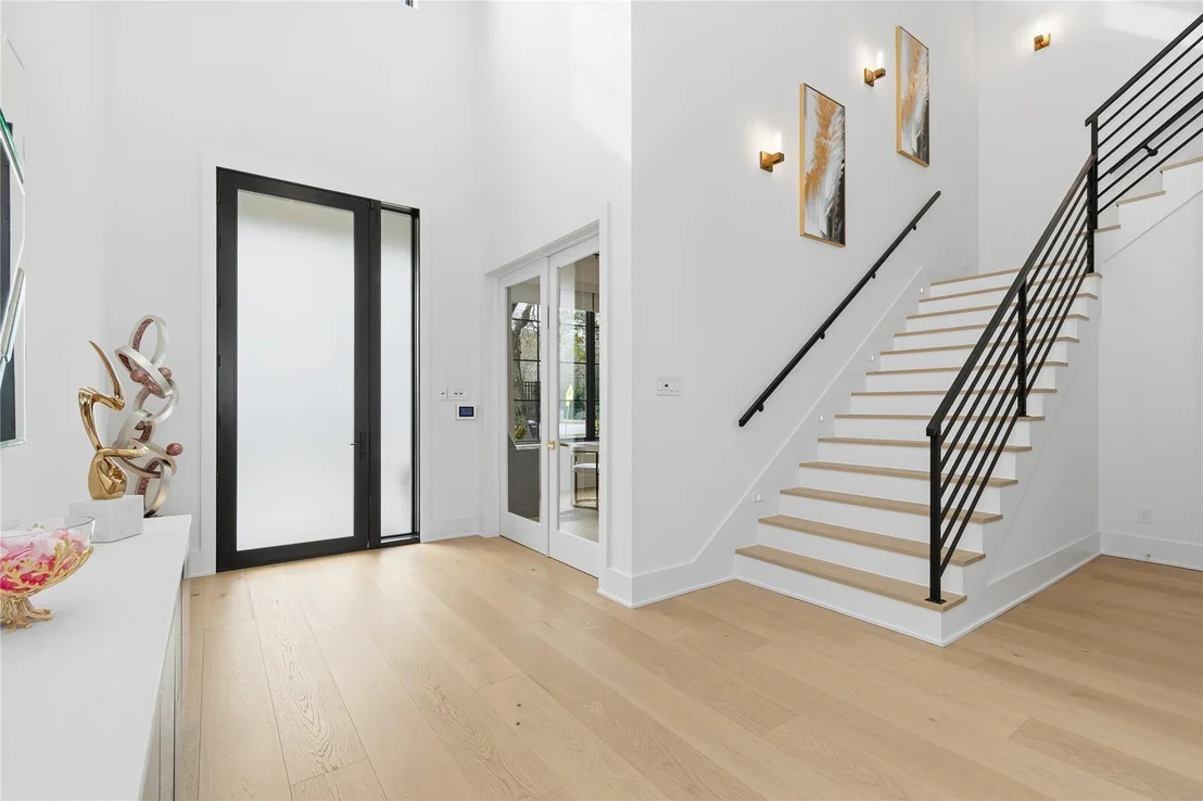 Photo of 13034 Memorial Drive