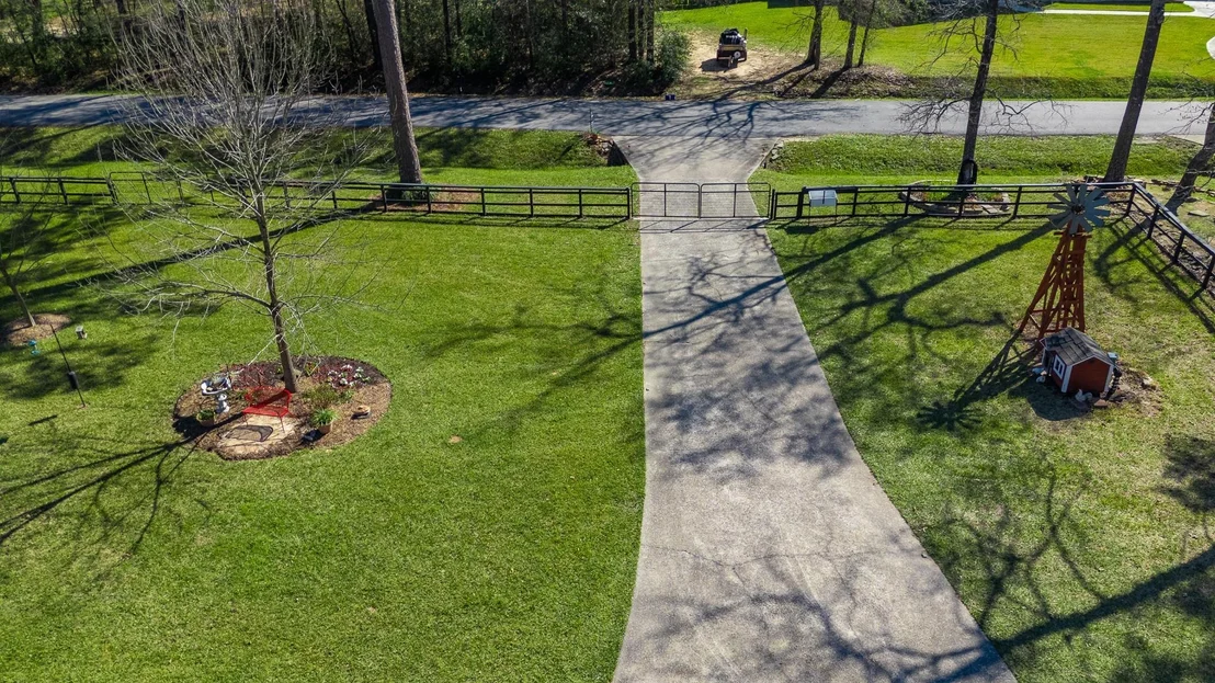 Photo of 1711 Woodhue Drive