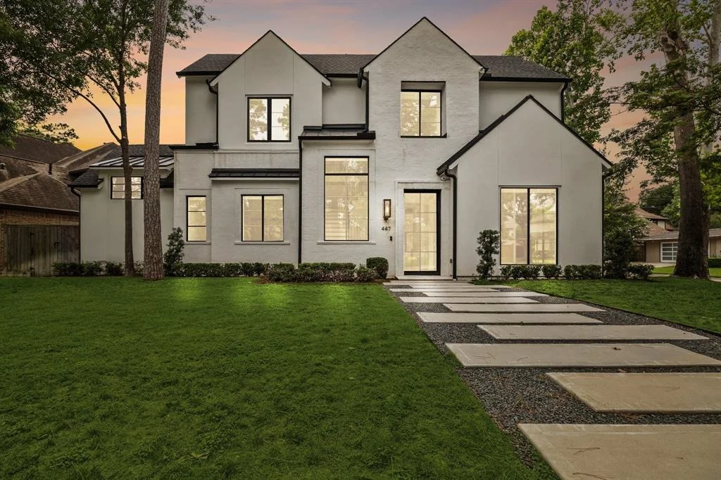 Photo of 447 Mignon Lane