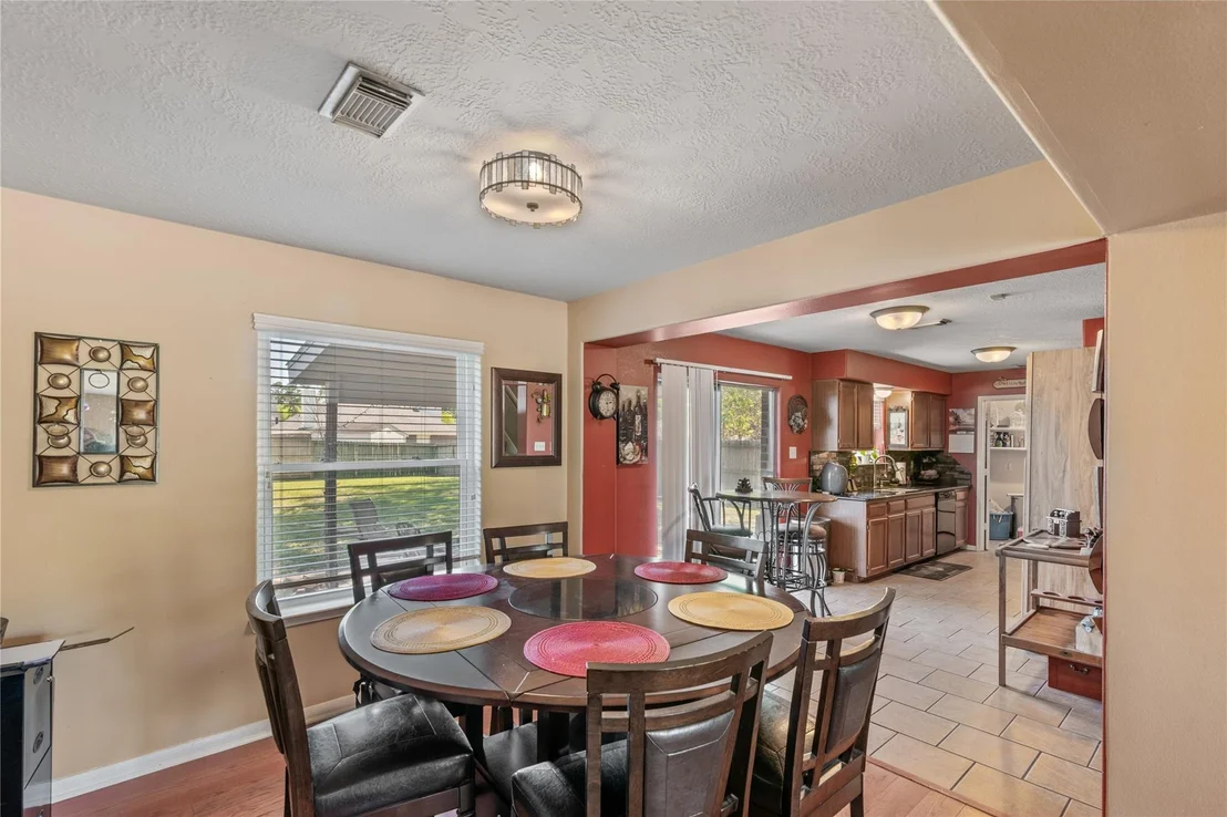 Photo of 3727 Oak Lace Drive