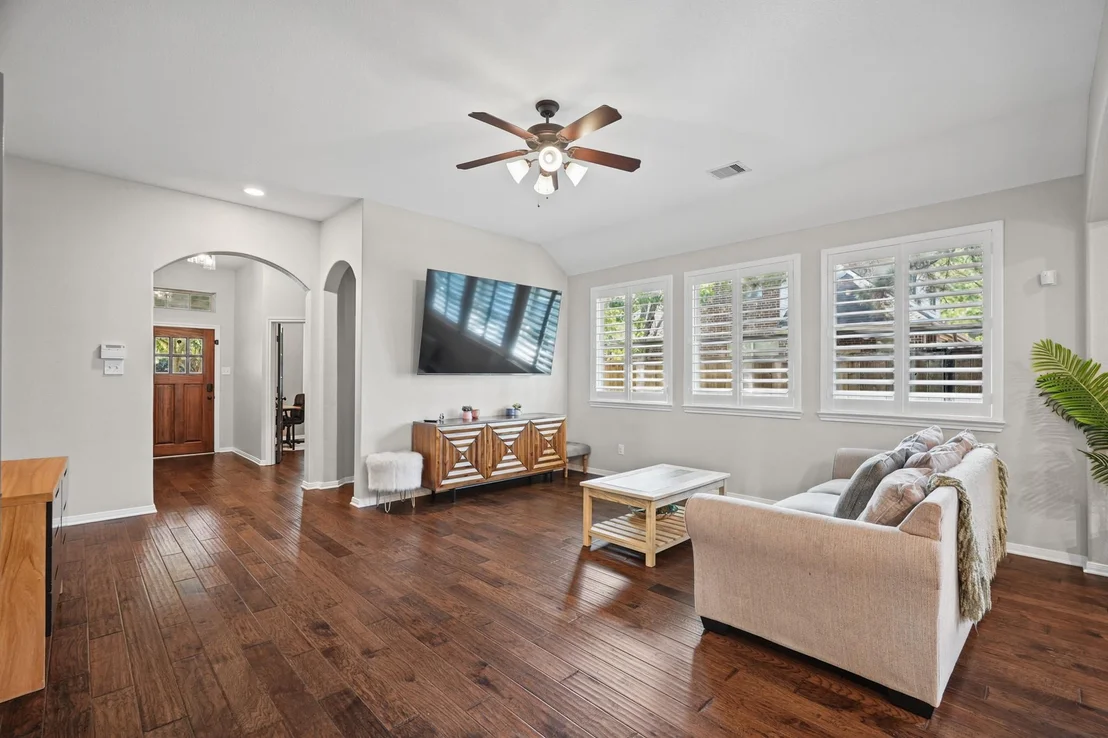 Photo of 54 W Wolf Cabin Circle