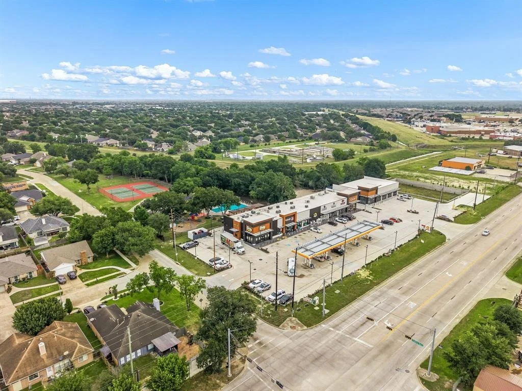 Photo of 18627 Spinney Lane Drive