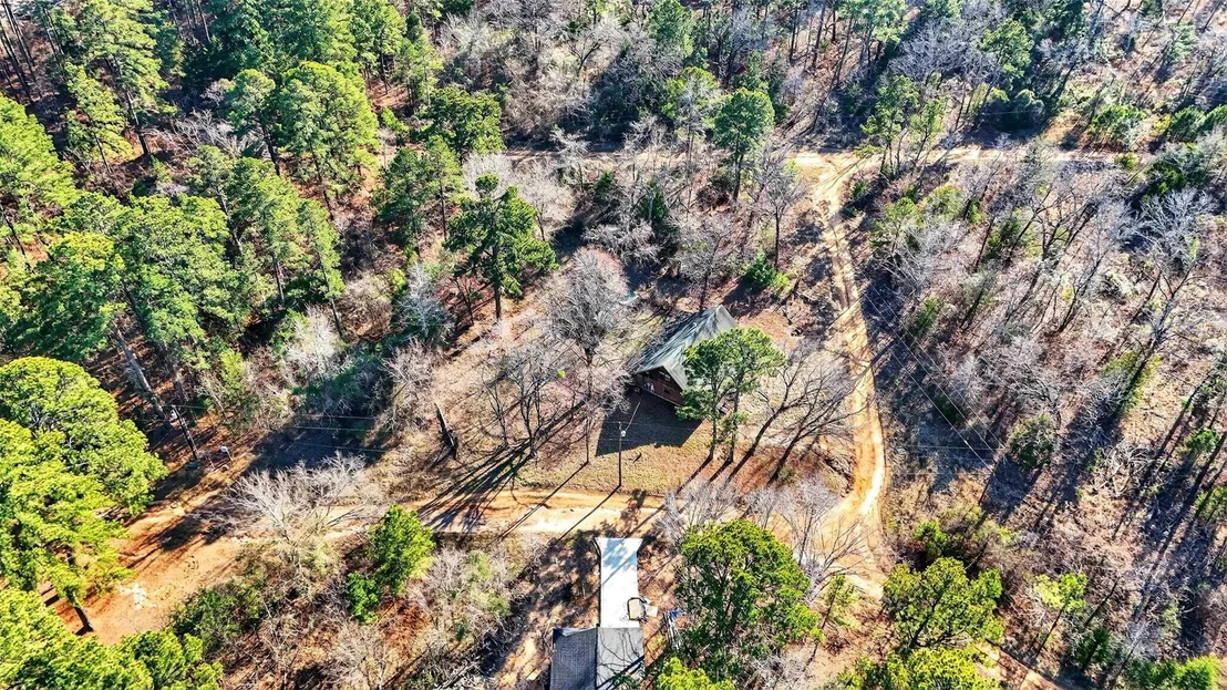 Photo of 18737 Saddleback Lane