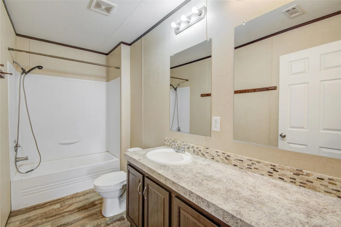 Photo of 4049 County Road 450