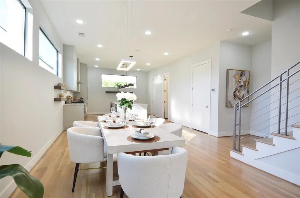 Photo of 2628 Greenbriar Drive
