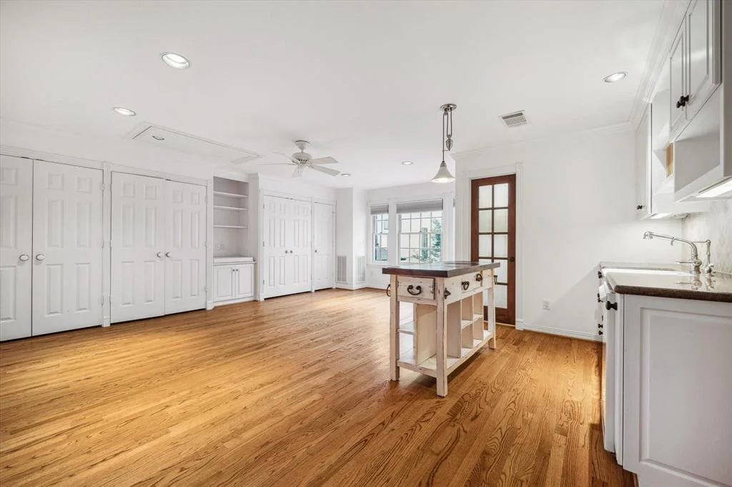 Photo of 2707 Barbara Lane