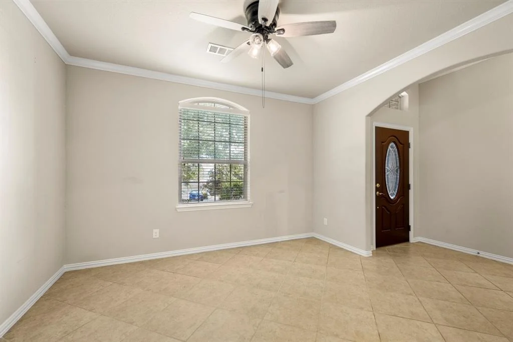 Photo of 1079 Lake View Drive
