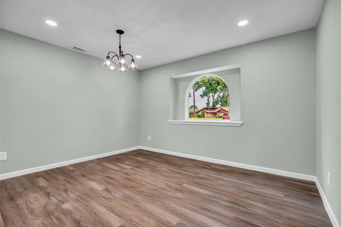 Photo of 24614 Moorgate Lane