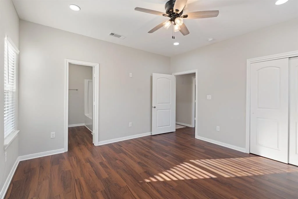 Photo of 327 Pecan