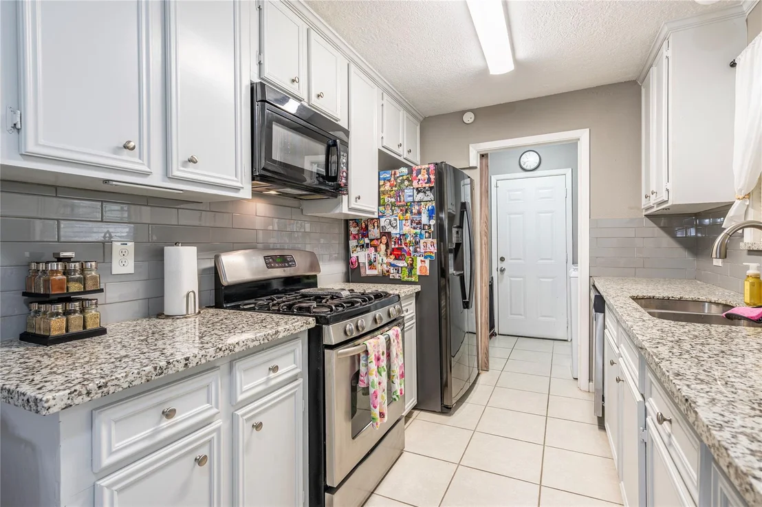 Photo of 2409 Raspberry Lane