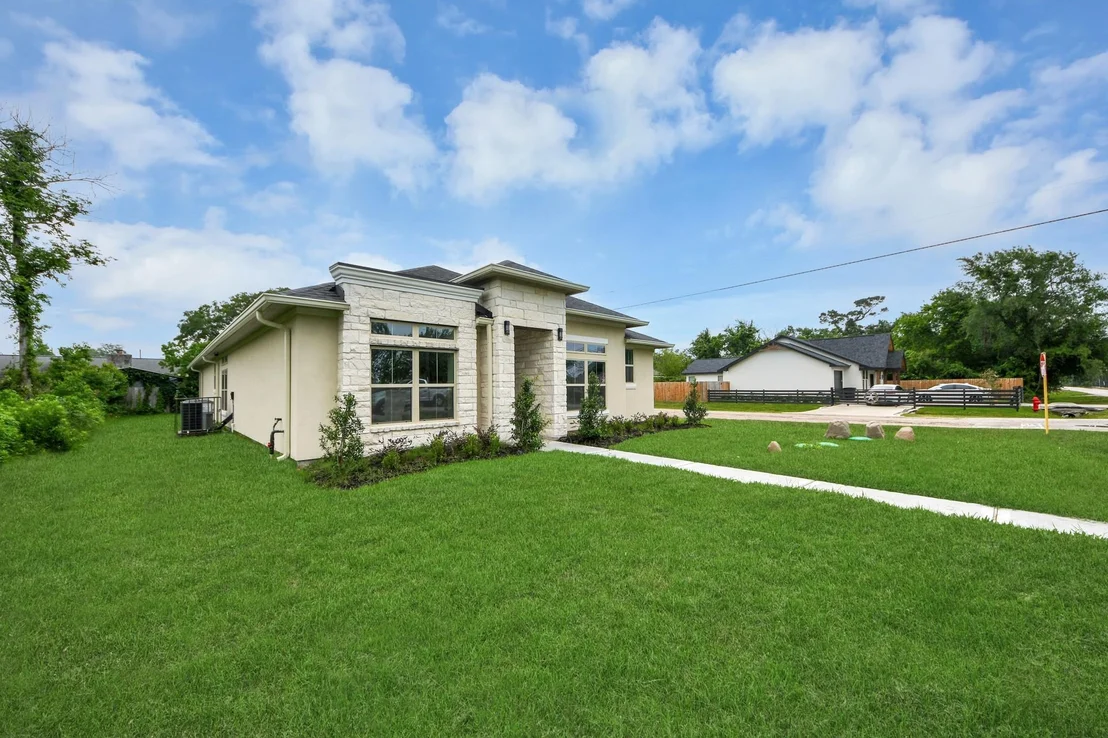 Photo of 16747 Forest Trail Drive
