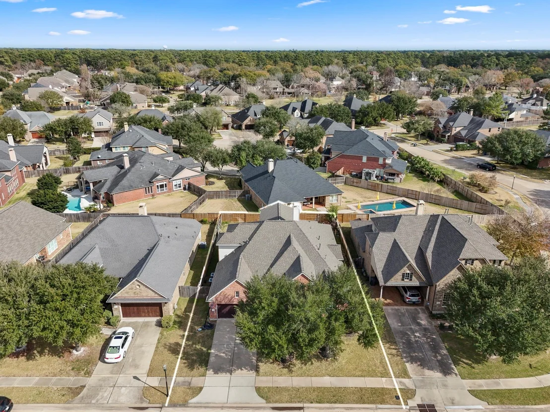 Photo of 18010 Sheldon Pines