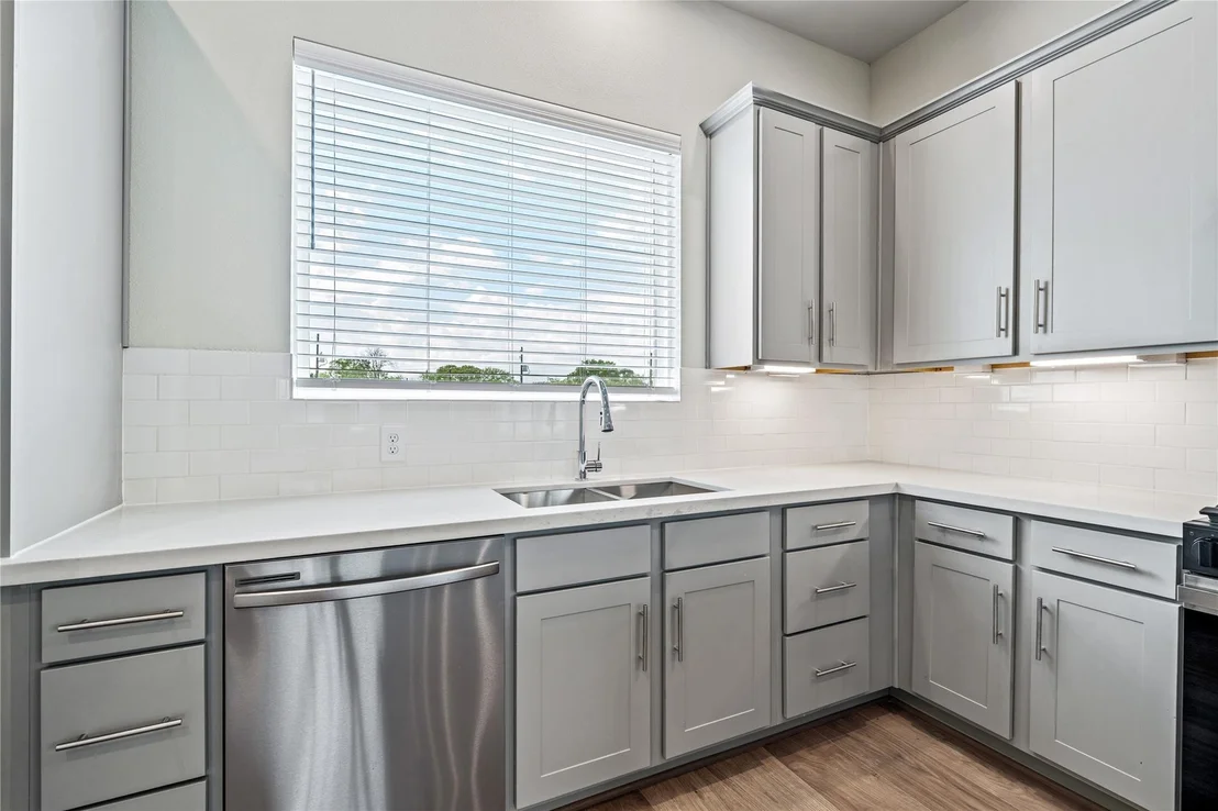 Photo of 10610 Cascade Ledge Lane