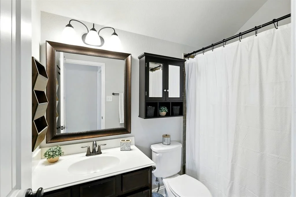 Photo of 27727 Gracefield Lane