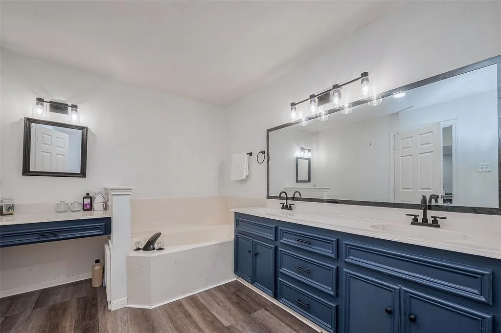 Photo of 5310 Foresthaven Drive