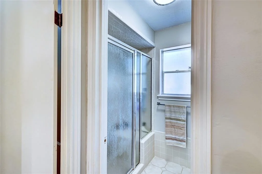 Photo of 5802 Foresthaven Drive