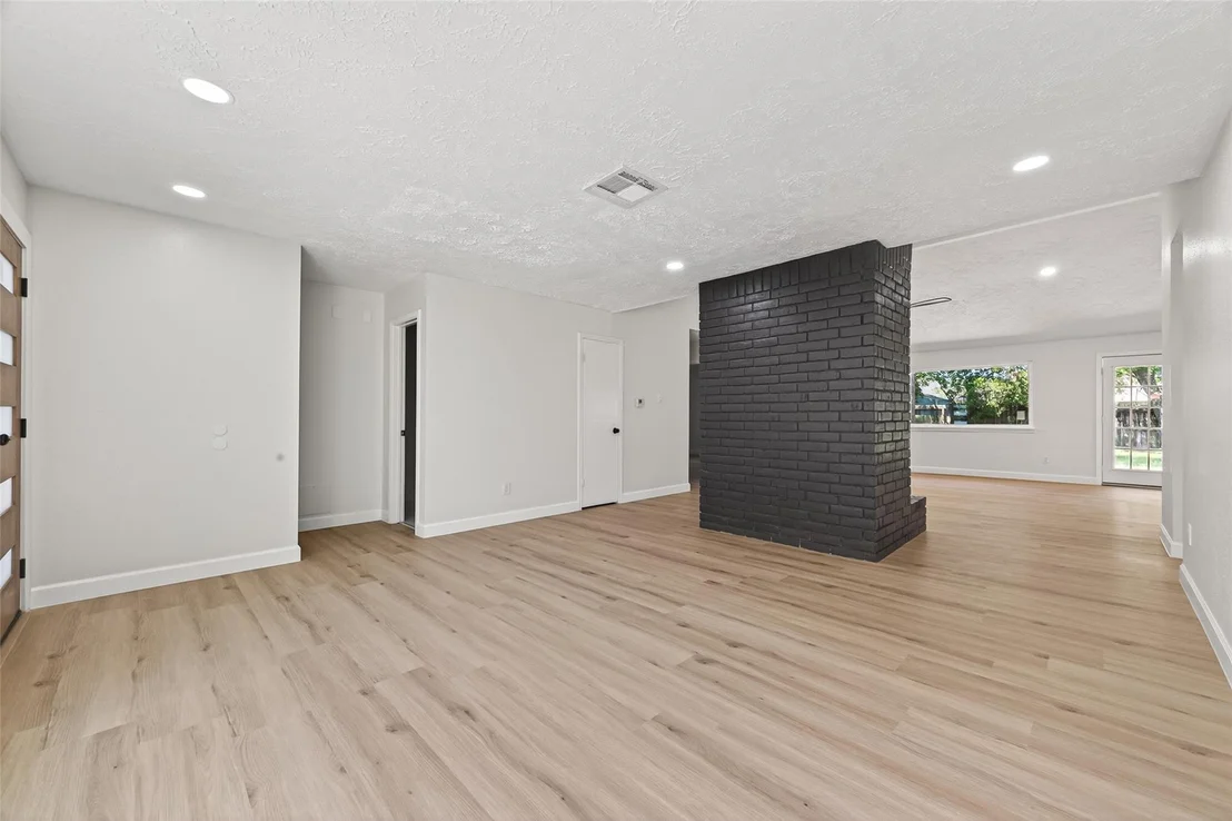 Photo of 3418 Luton Park Drive