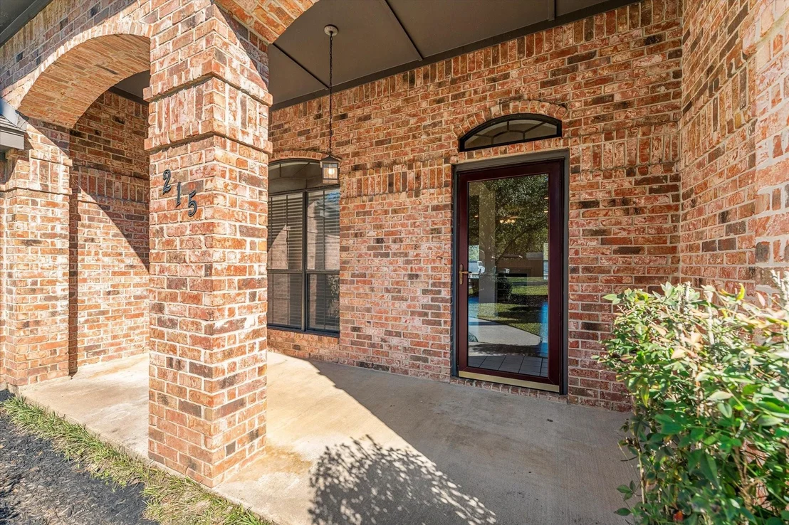 Photo of 215 Deep Dale Lane