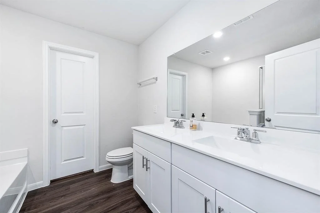 Photo of 6331 Lakeview Haven Drive