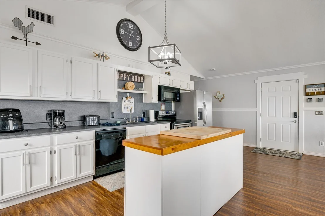 Photo of 1067 Beachside Drive