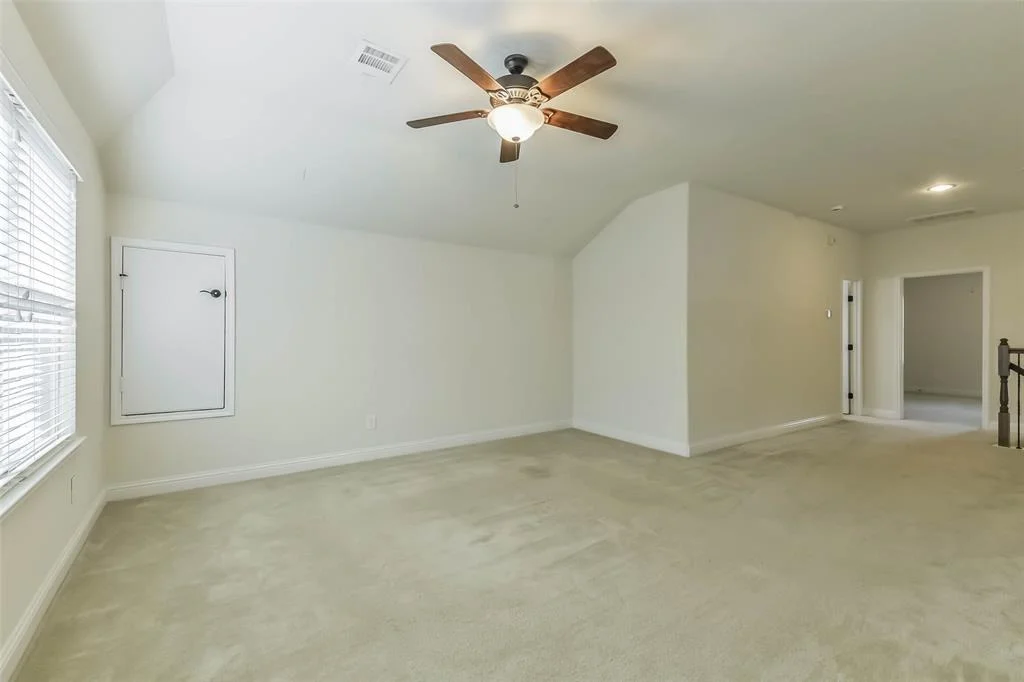 Photo of 15 Waterfall Way