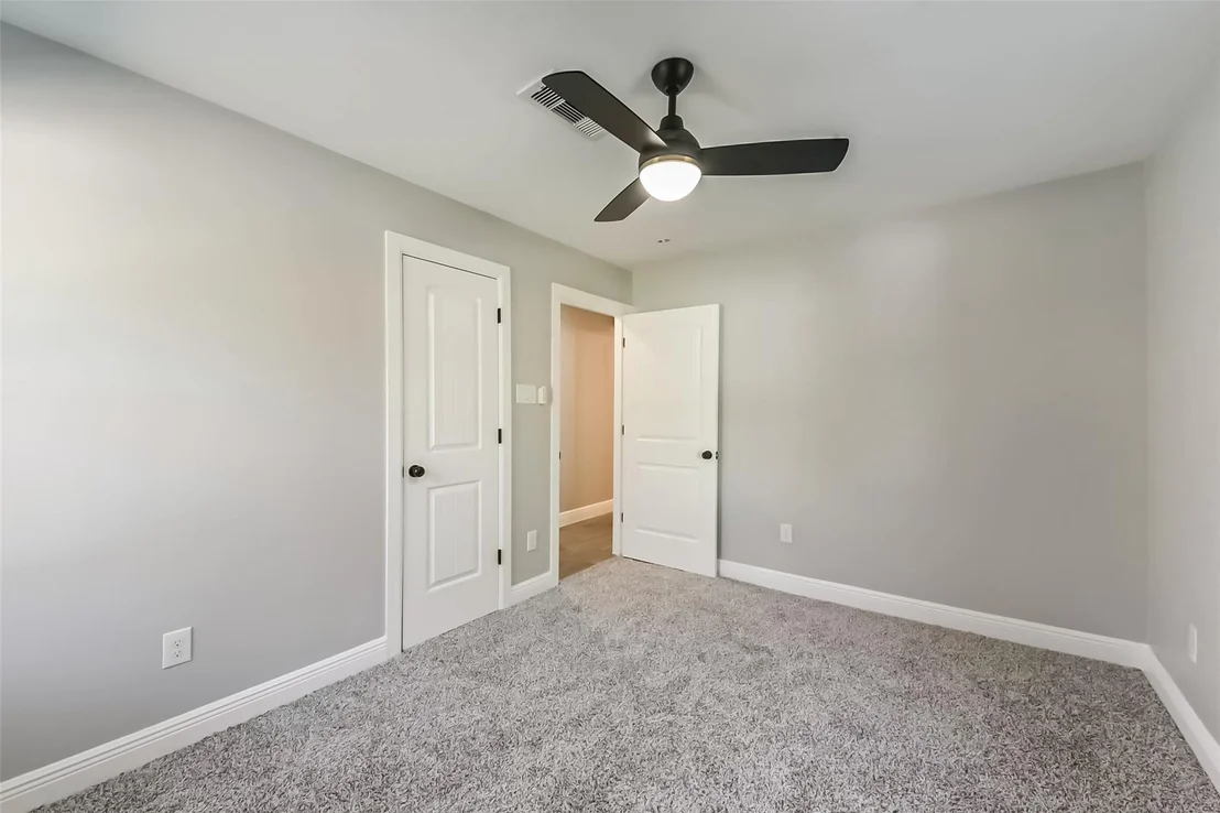 Photo of 8925 Everglade Drive
