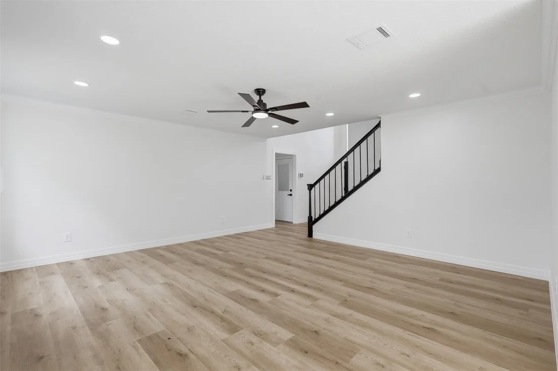 Photo of 4823 Meadowglen Drive