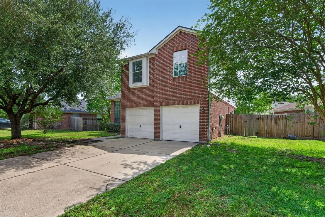 Photo of 24042 Lestergate Drive