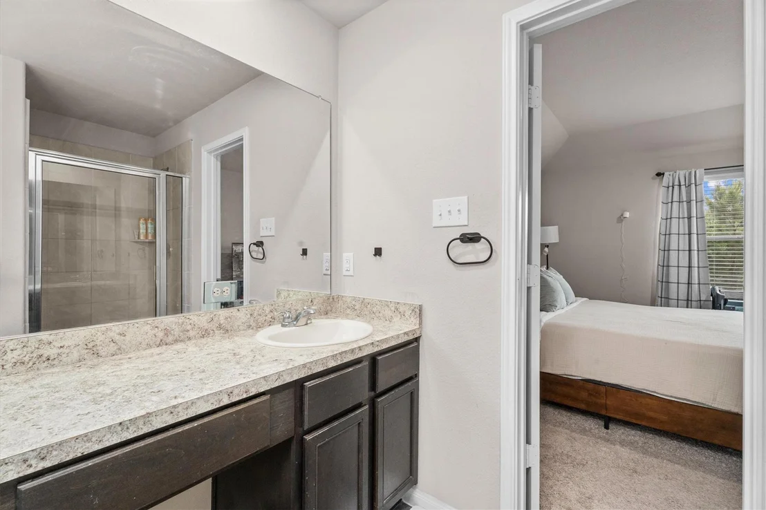 Photo of 1325 Mount Bassie Trail