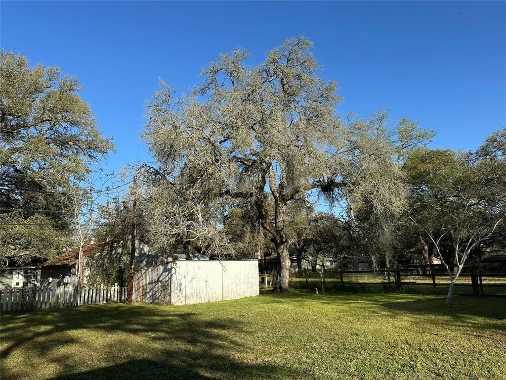 Photo of 206 Oak Cluster Drive