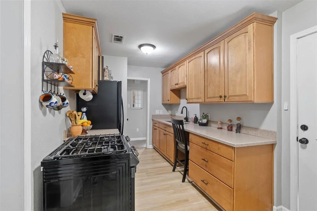 Photo of 915 Temple Drive